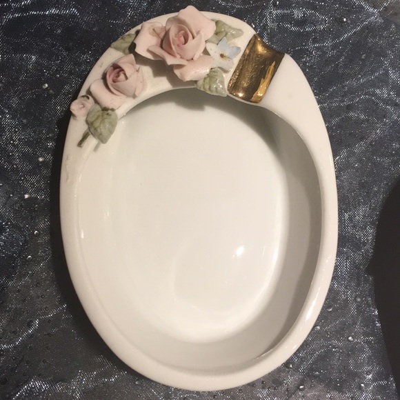 Pair Vintage Lefton China Handpainted Sm Ashtrays - Picture 2 of 8